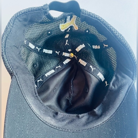 PUMA Women's Train Relax Fit Cap Black Gold - Picture 6 of 9